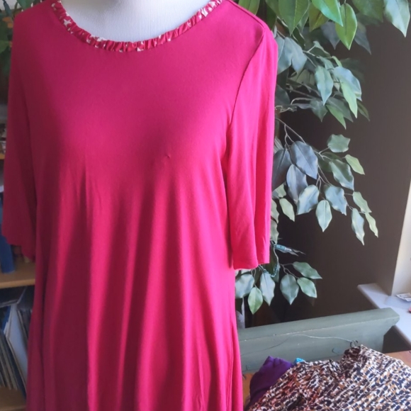 Star printed Ruched neckline - Picture 2 of 6